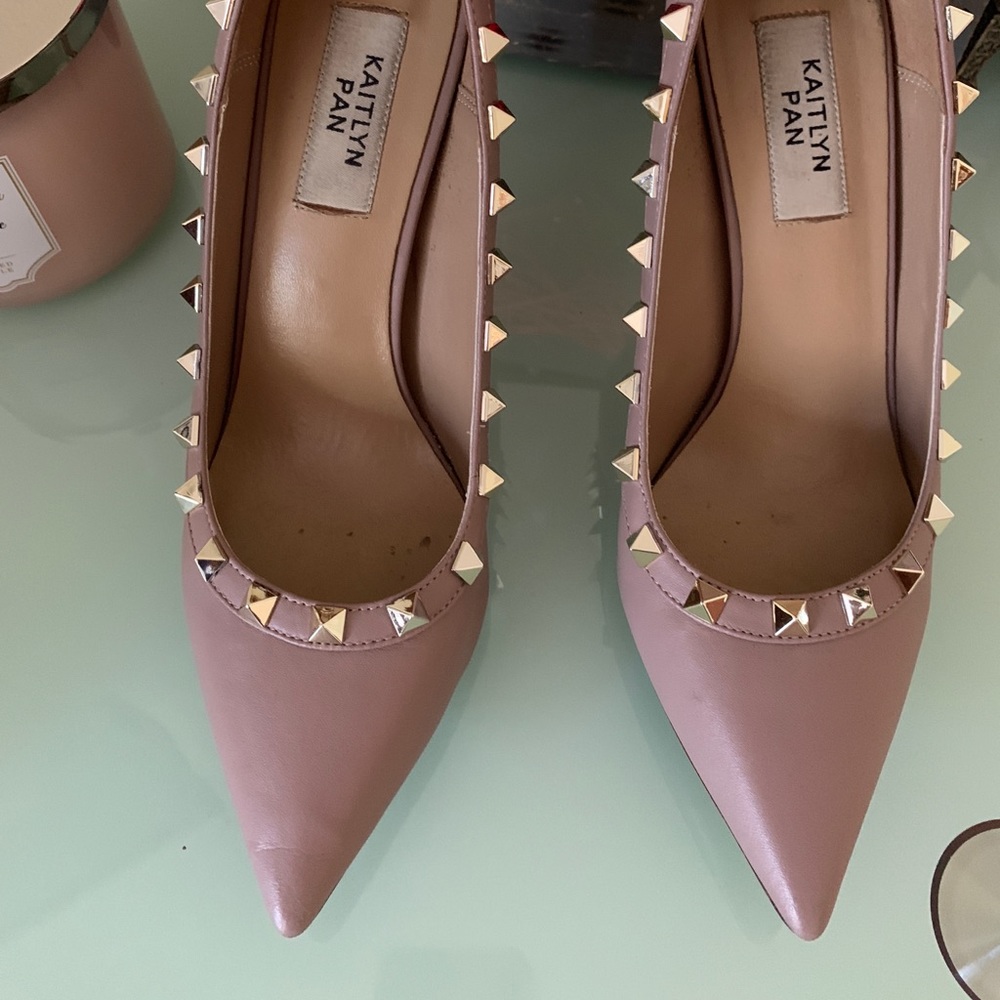 Kaitlyn Pan heels